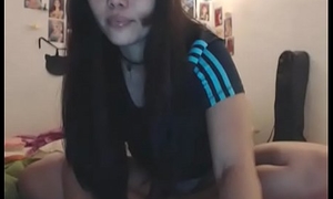 Dorm girl played porn webcam show